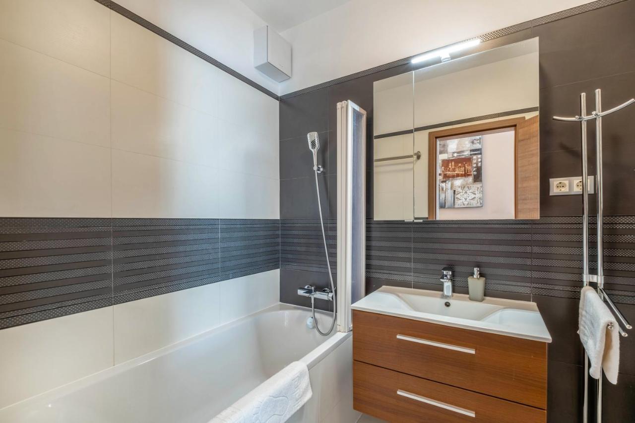 Mf Port Azur Wellness Apartments Siófok Esterno foto