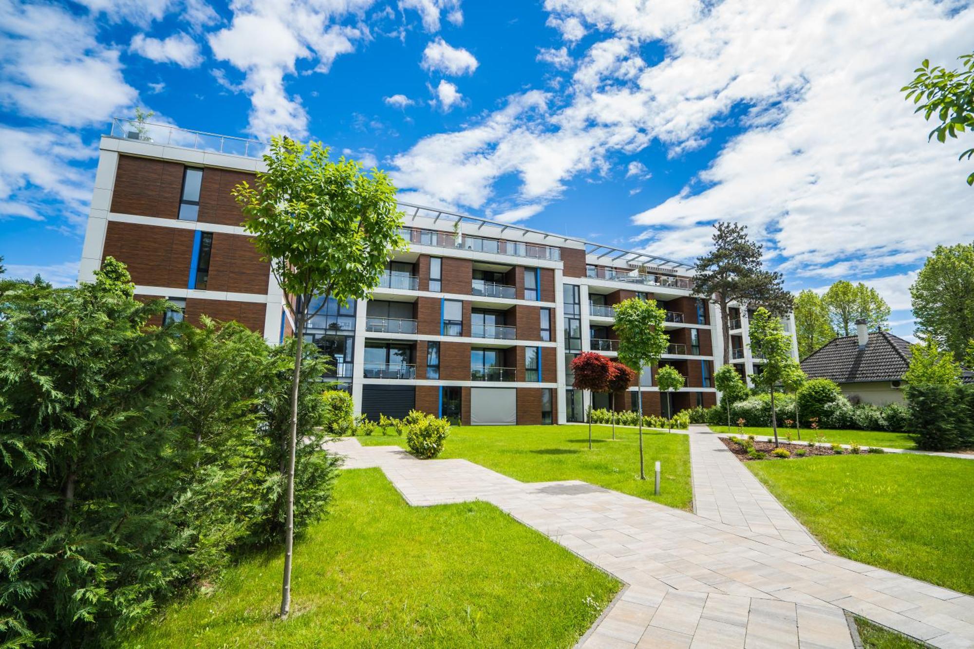 Mf Port Azur Wellness Apartments Siófok Esterno foto