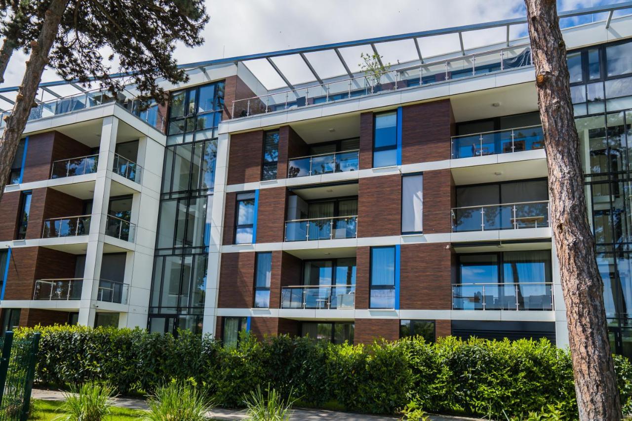 Mf Port Azur Wellness Apartments Siófok Esterno foto
