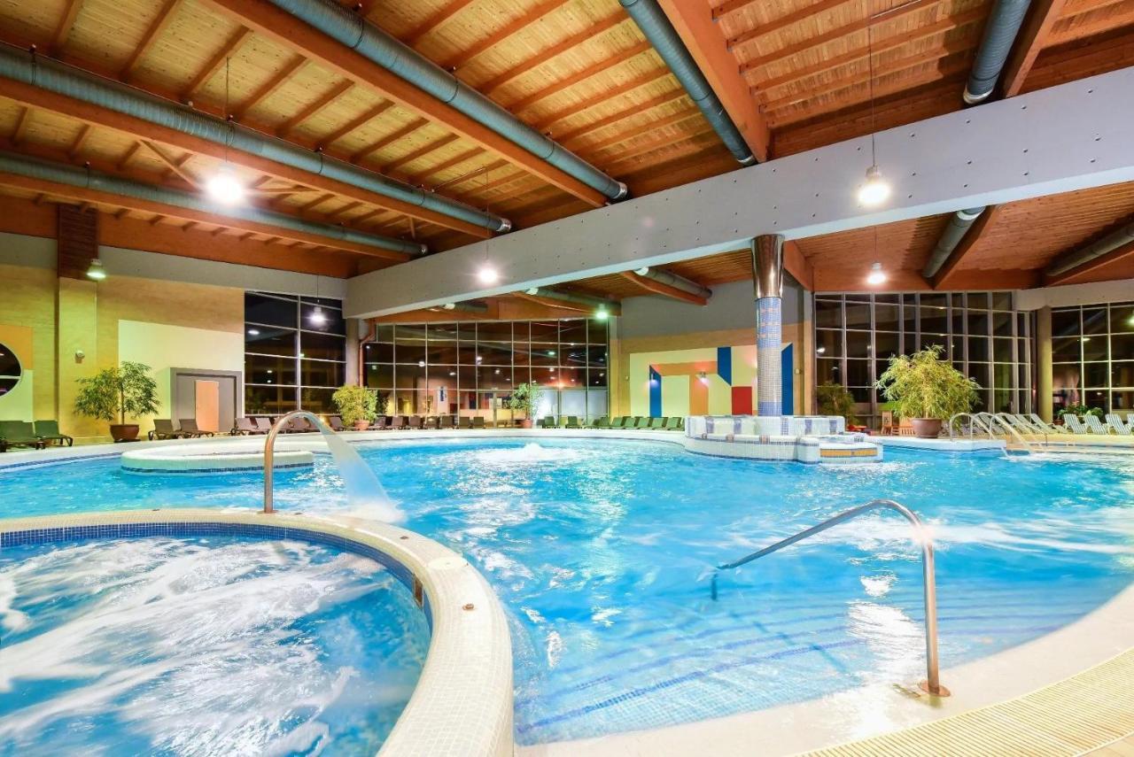 Mf Port Azur Wellness Apartments Siófok Esterno foto