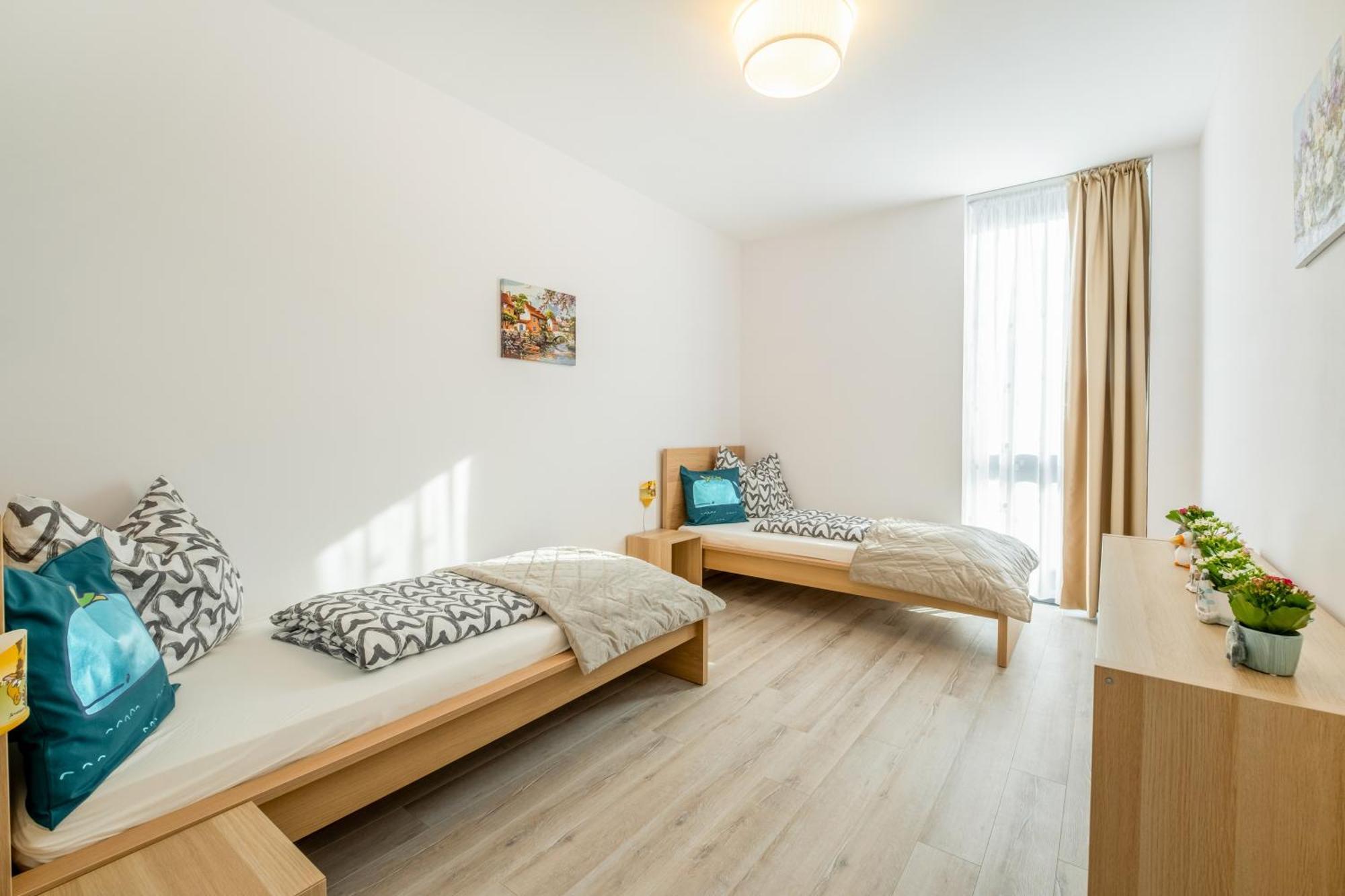 Mf Port Azur Wellness Apartments Siófok Esterno foto